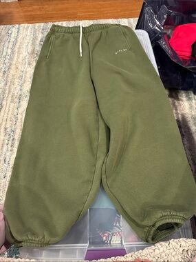 Olive Green Sweatpants - Cozy Drawstring Bottoms